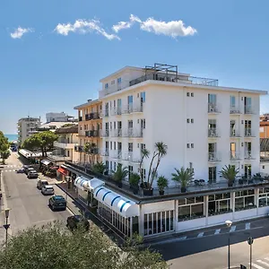 hotel-portofino-lido-di-jesolo.hotelslidodijesolo.com/