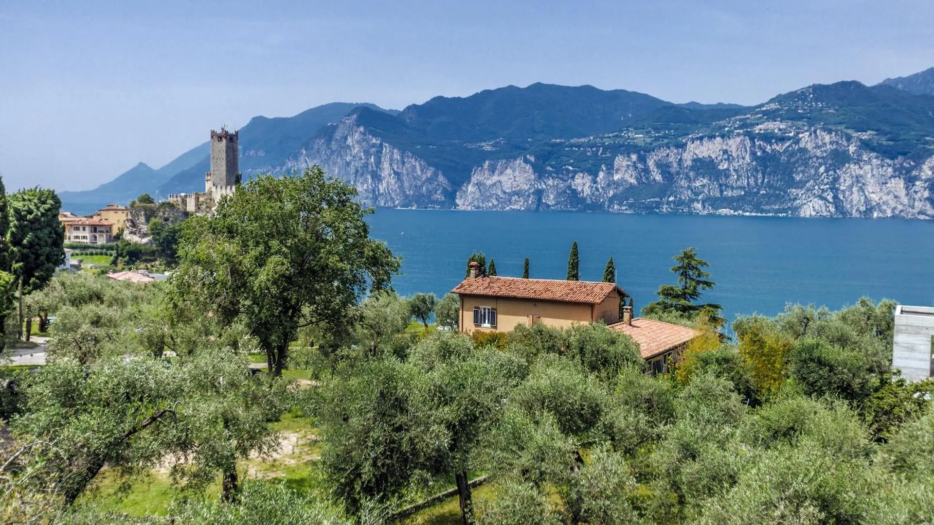 Hotel Meridiana Malcesine 3*,  Italy