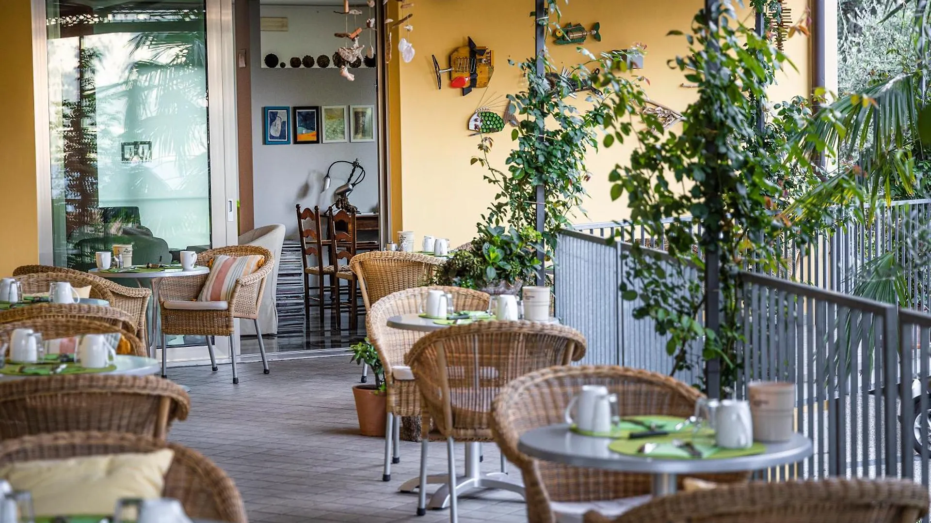 Hotel Meridiana Malcesine 3*,